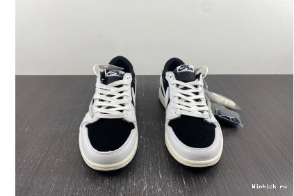 1 TRAVIS LOW AIR SCOTT JORDAN OG BLACK X WHITE 0807